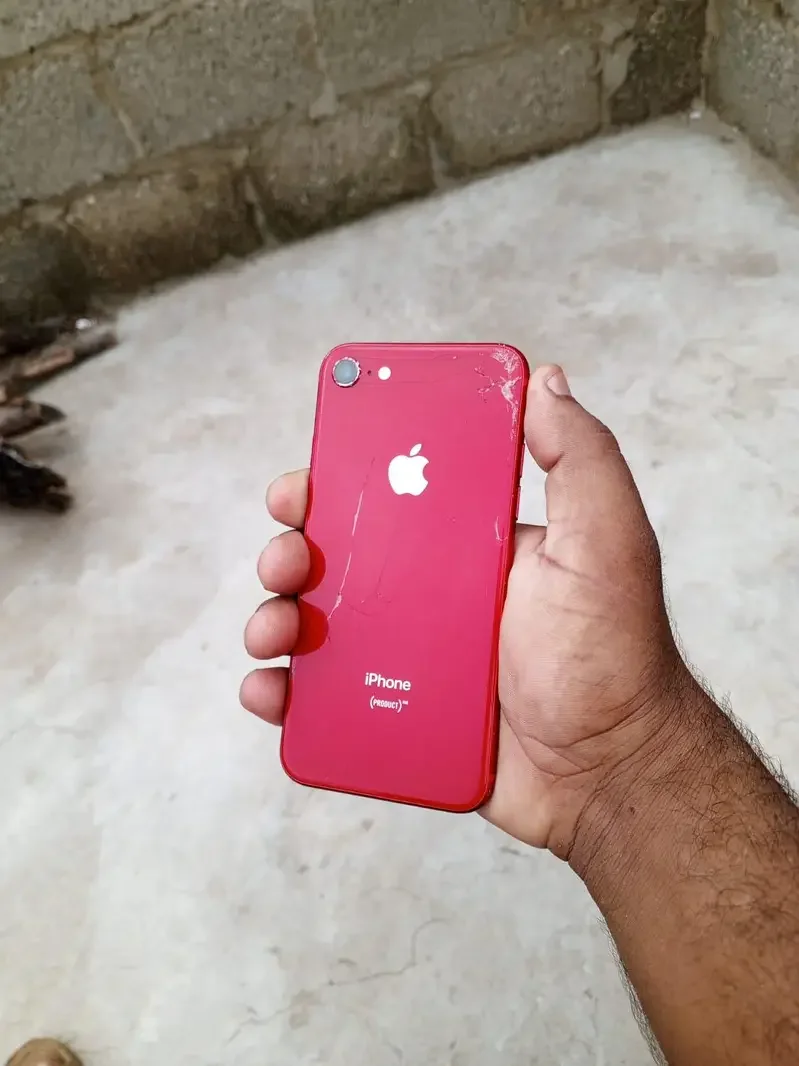 Apple iPhone 8 jv 64GB watarpack change possible good andoraid phone