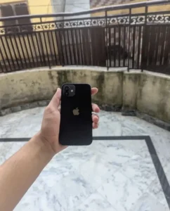 Apple iPhone 12