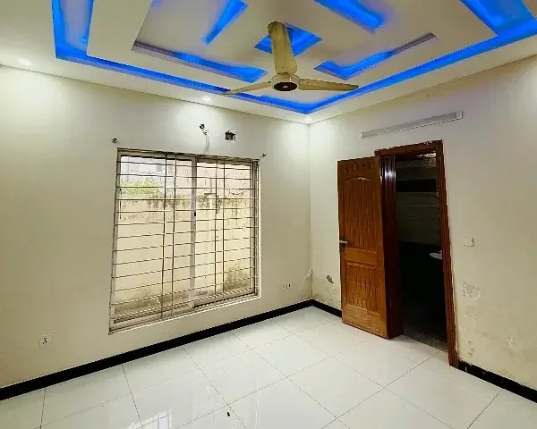 4000 Square Feet House For Sale In Beautiful G-10